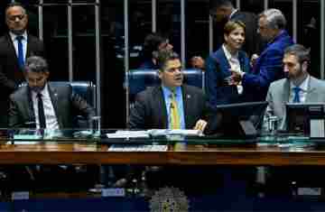  Senado aprova novo marco para o licenciamento ambiental no país 